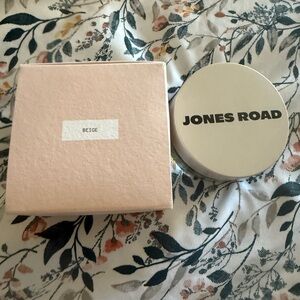 Jones Road Beige foundation
